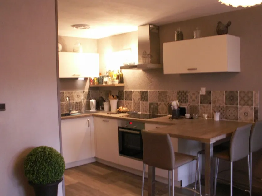 T2 MAGNIFIQUE, parking, terrasse, jardinet, 1 min du port, 4 min des plages. - Image 1