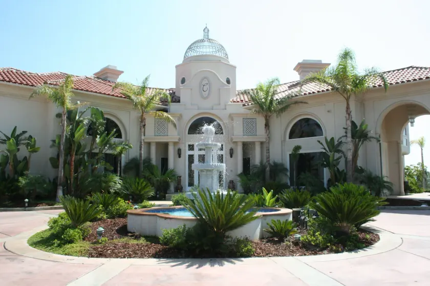 Orange County Mansion - Image 1