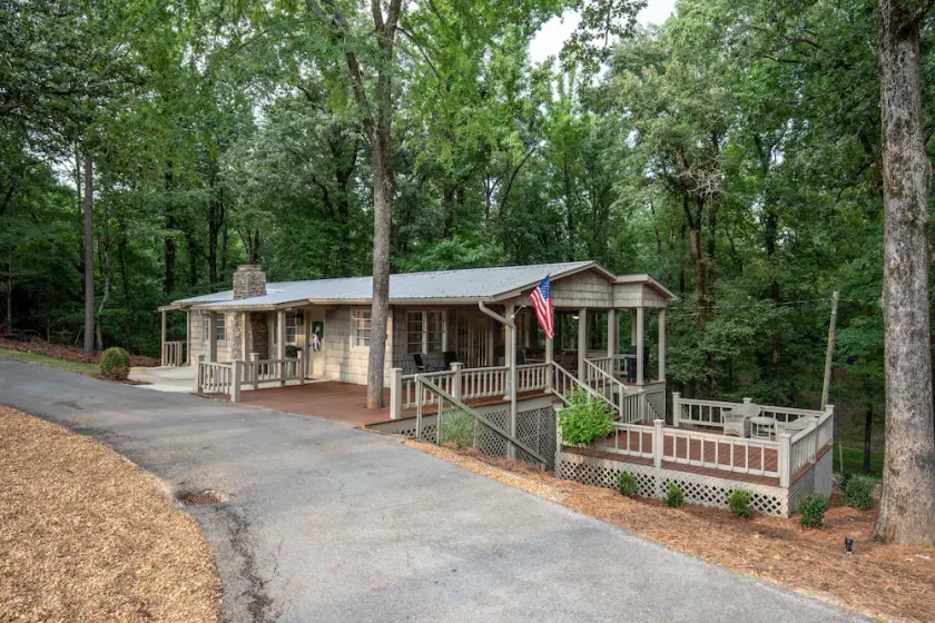 Oxford Hillside Hideaway - Image 1