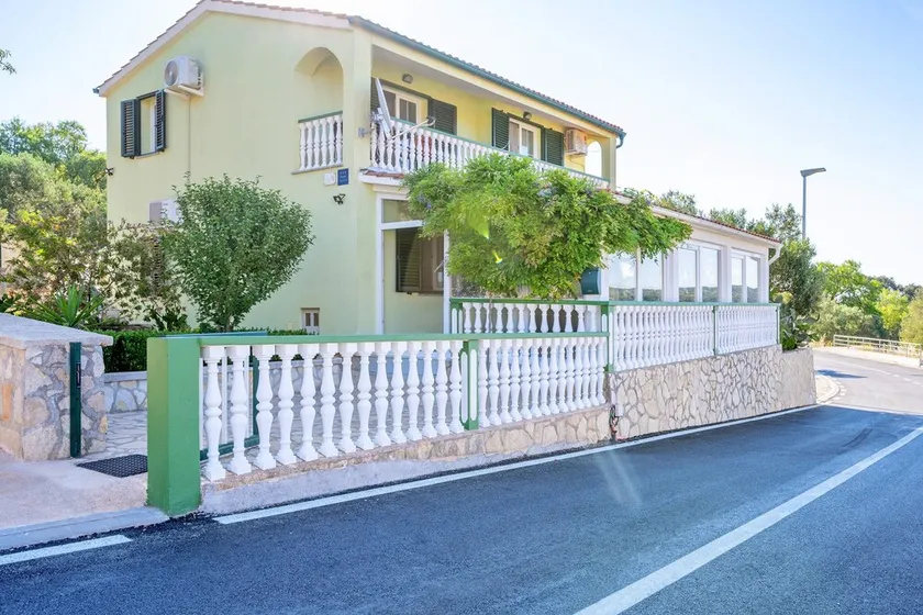 Apartment Jurica, (16111), Sali, hr - Image 1