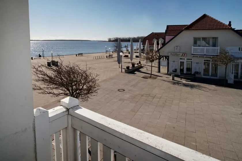 Apartment 08 \"Seagull\" with a view of the Salzhaff and Baltic Sea - Image 1