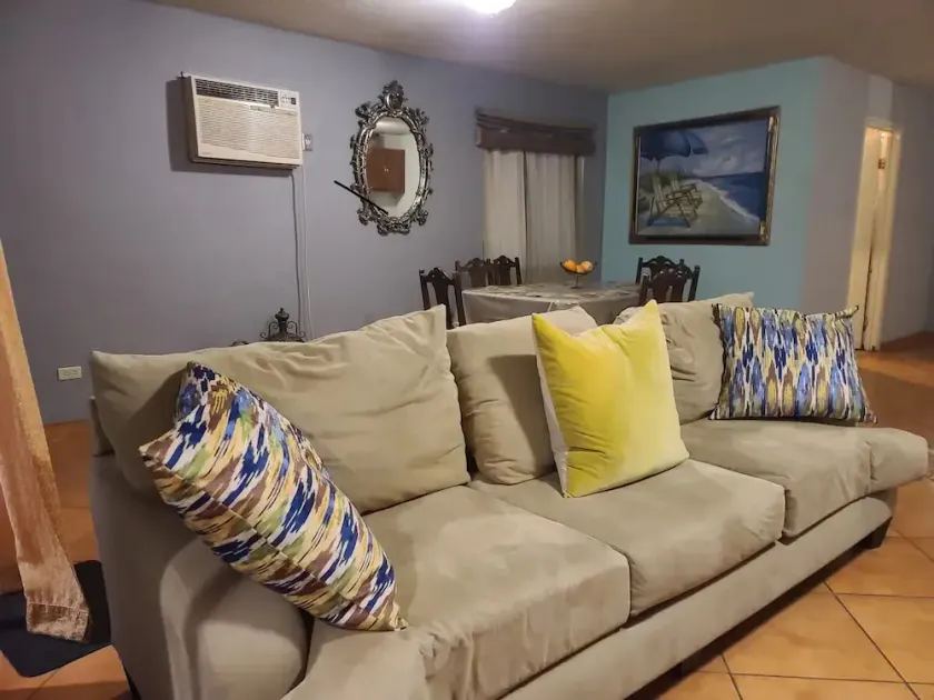 PRIVATE, COMFORTABLE & SPACIOUS! NEAR THE  MARINA, BEACHES & DOWNTOWN! CONDO 302 - Image 1