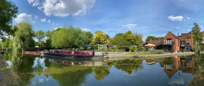 Smoke (Rowington Narrowboats) - Image 1