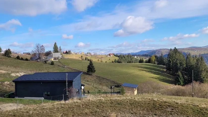 Black wood Cabin near to ski resort with  fantastic mountain view - Image 1