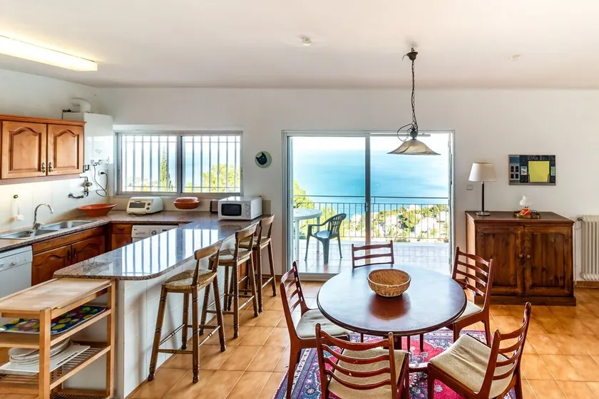 Super Fener 93 - top-floor apartment with terrace - Image 1