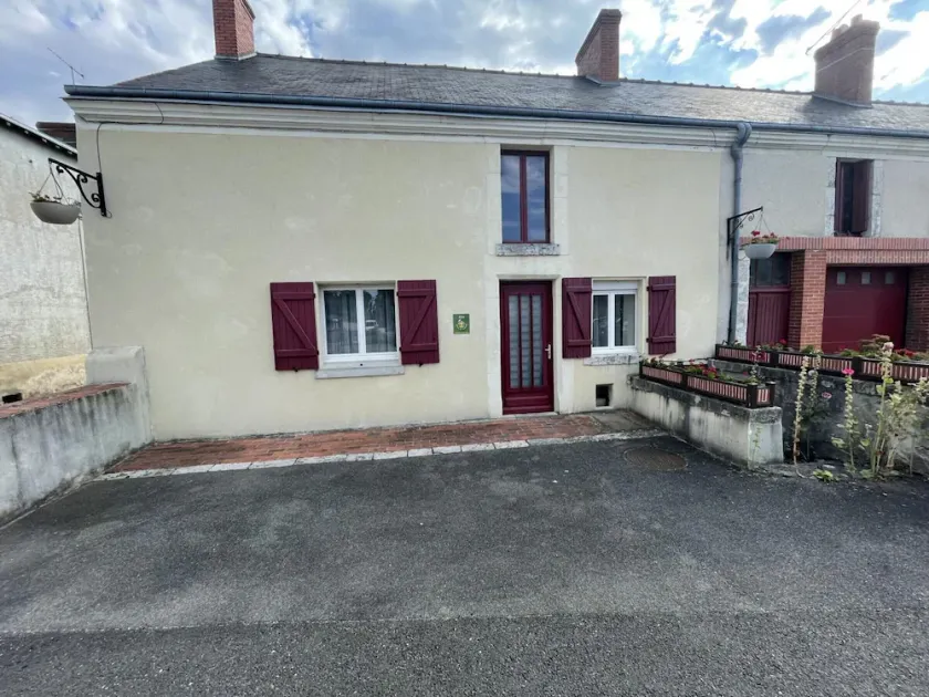 Casa moderna en Vineuil: jardín, cerca de Blois, 3 hab. con baño privado, ideal para la familia - Image 1