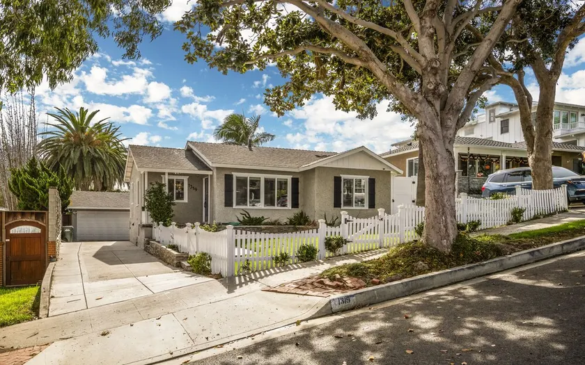 South Redondo Beach Home with amazing heated pool! - Image 1