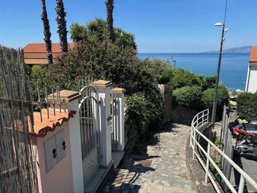 Homerez - Apt. Maratea con vista al mar - Image 1