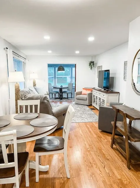 Changes In Latitude Pet Friendly Retreat - Image 1