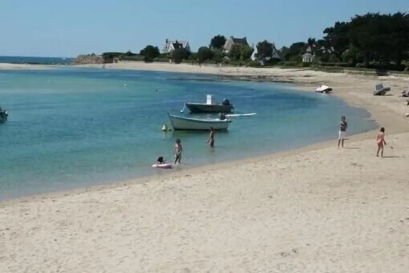 Jolie petite maison  plage du letty  acces direct mer bord de mer - Image 1