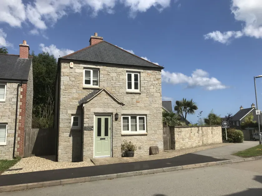 Starfish Cottage- private beach and within a short walk of Charlestown - Image 1
