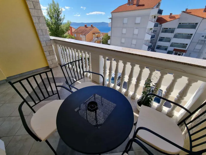 Studio mit Klimaanlage und Balkon - Image 1