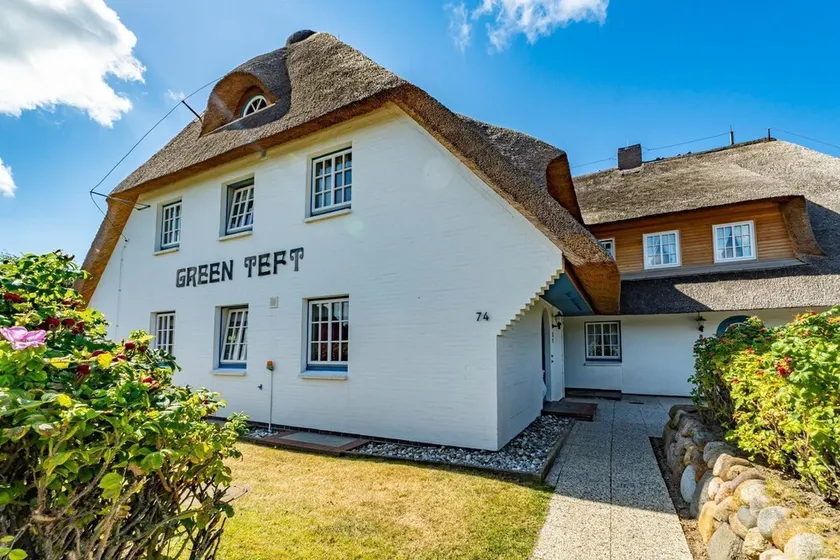 App.Reetlodge - Holiday apartment under thatch for up to 4 people with sunbathing area. - Image 1