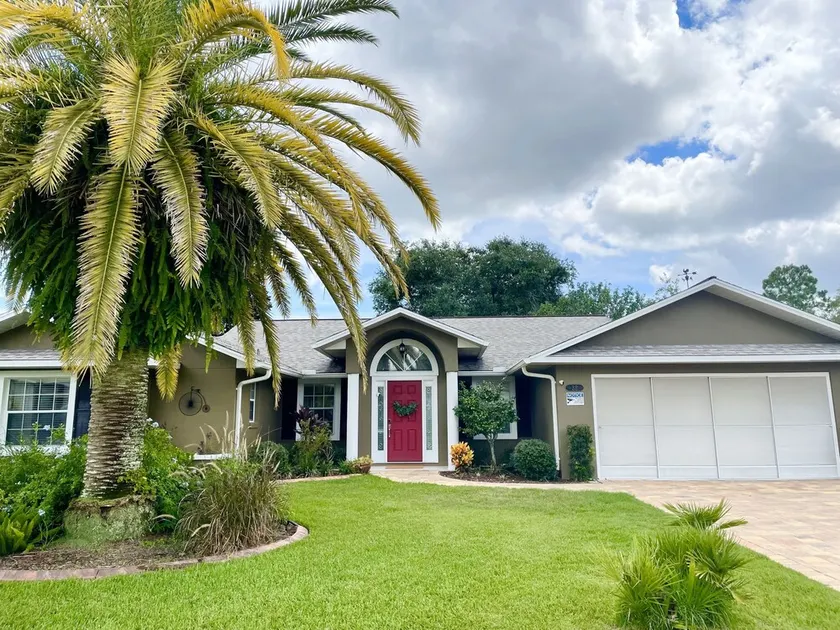 Stylish Family Retreat with Heated Pool, Bikes & More Near Parks & Beaches - Image 1