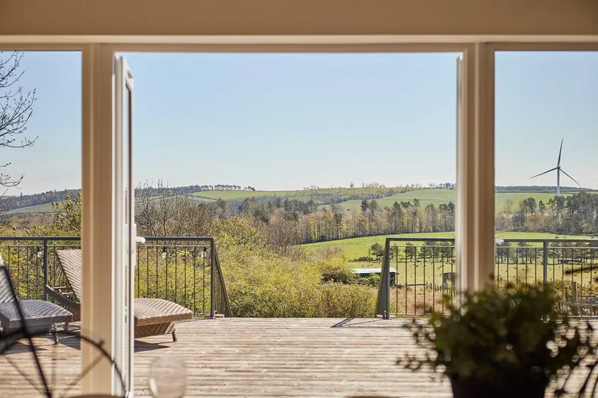 Host & Stay - Forest View Lodge - Image 1
