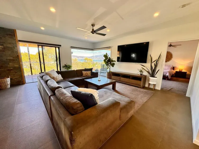 4-Bedroom Two-Storey House With Views Near Beach - Image 1