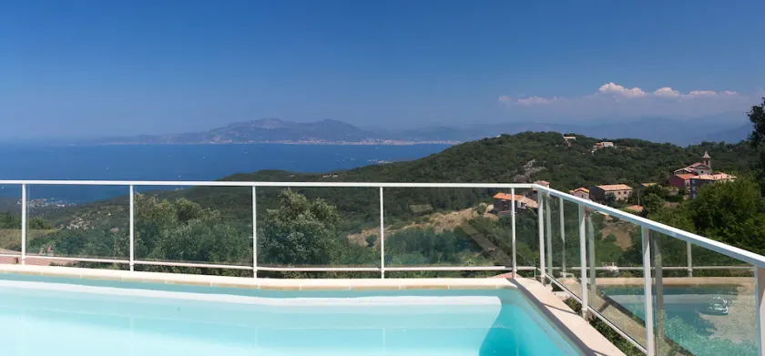 NY VILLA OPVARMET POOL UNDTAGEN PANORAMA 6 Mennesker - Image 1