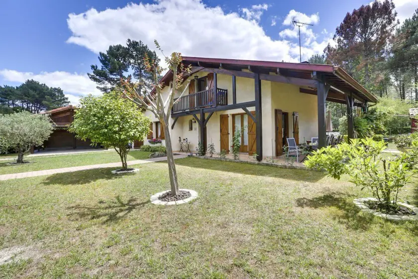 Villa Landaise au coeur de la forêt de pins - Image 1