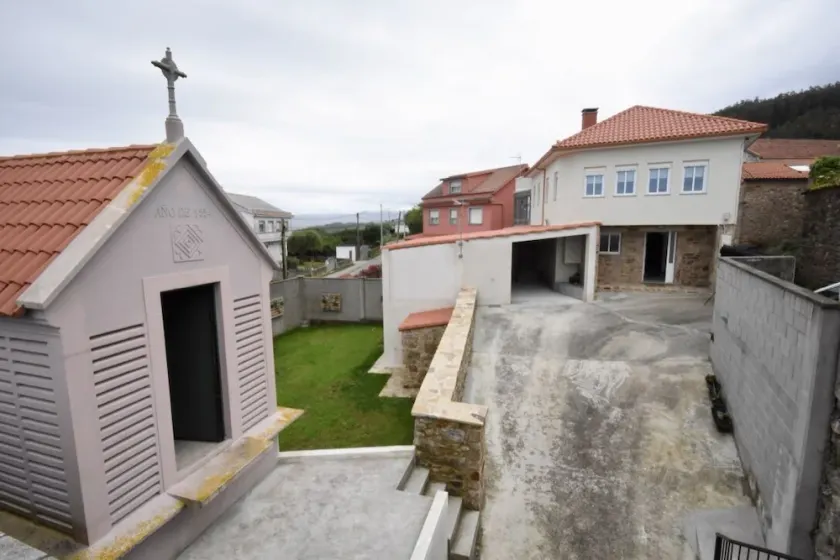 Til Chucos hus i Razo-stranden - Image 1