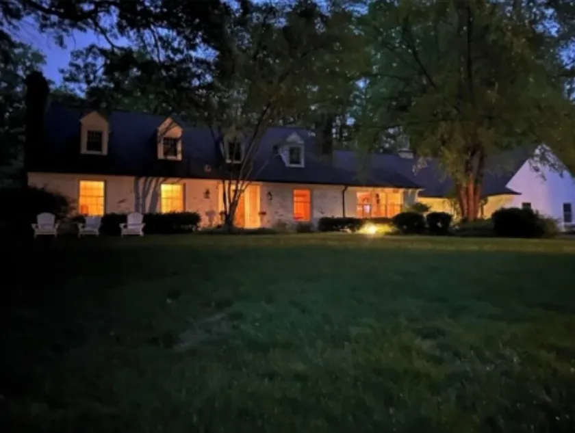 Fox Knoll 2- Studio-Sleeps 2-Grand Park, Concerts, Butler! Park-Like Setting! - Image 1