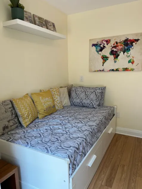 Newly Renovated Etobicoke 3BR/2Bath Urban Oasis w/Patio - Image 1