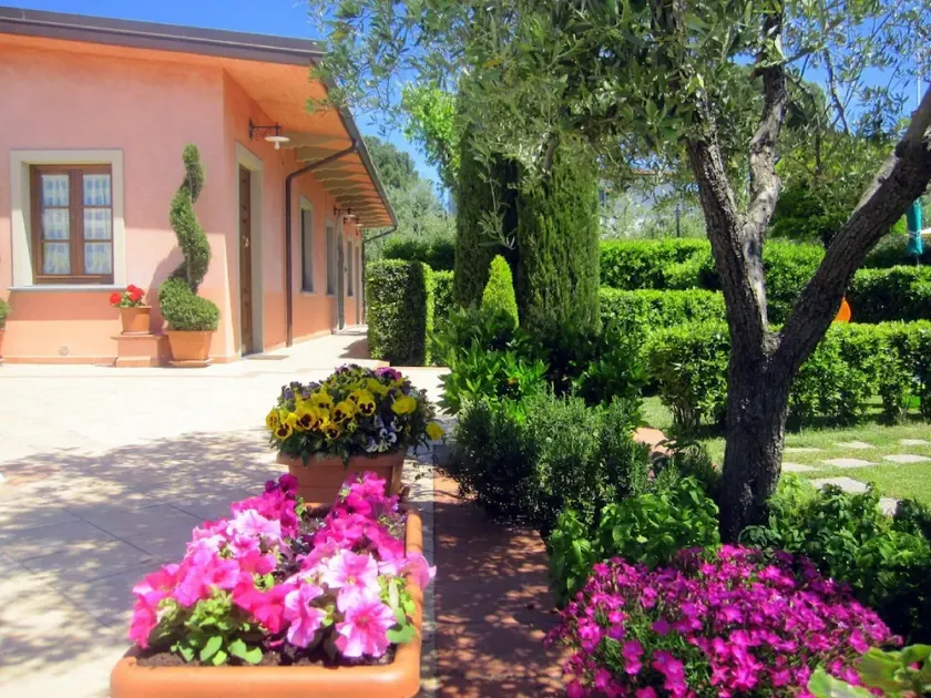 GREEN APARTMENT in Poggio alla Cavalla farmhouse in the heart of Tuscany - Image 1