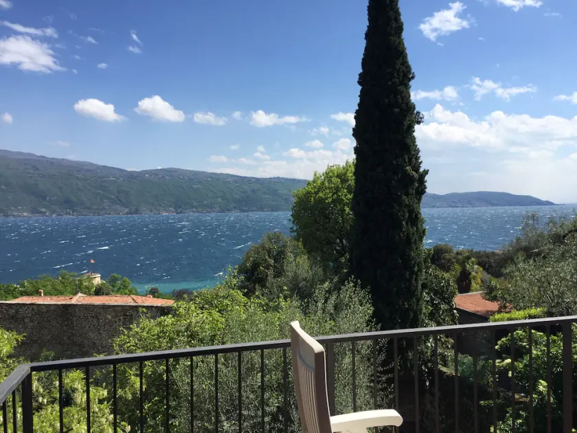 The terrace on the lake of the Oliveto residence. - Image 1