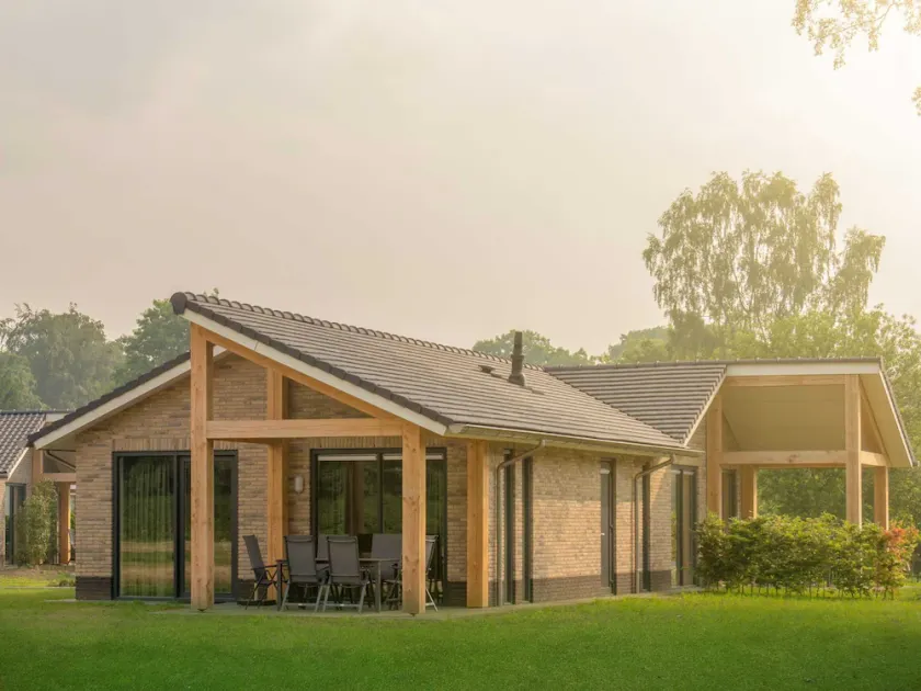Attractive Bungalow With a Covered Terrace Near the Veluwe - Image 1