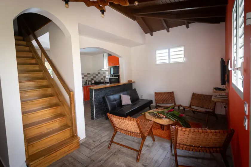 RENT: Bas Villa (t4) - Castel LAMENTIN - Image 1