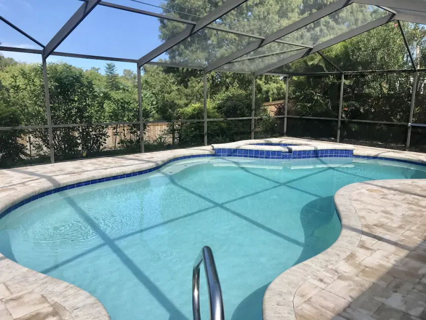 Clean, Beautiful Home w/Large Private Pool - Image 1