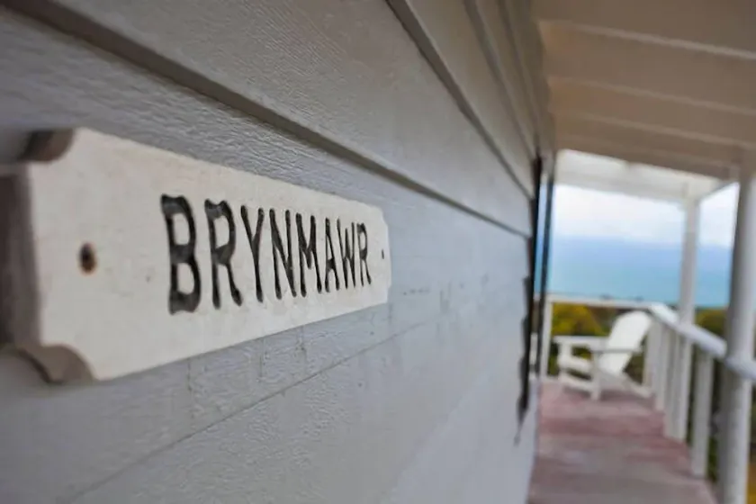 Great Ocean Road, Fairhaven holiday house, ocean views and pet friendly. - Image 1
