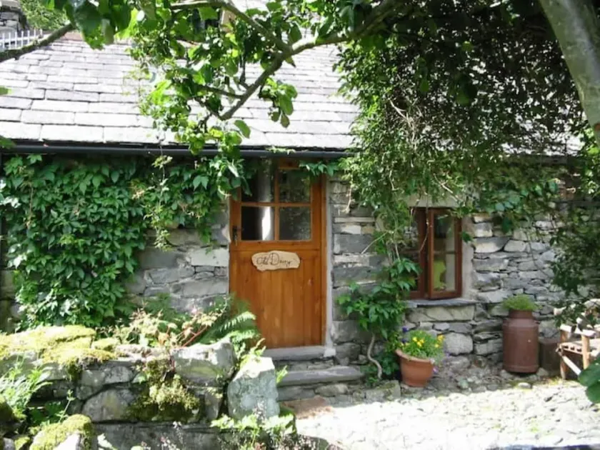 Old Dairy, Cosy 1 bedroom Cottage near Coniston, dogs welcome. - Image 1