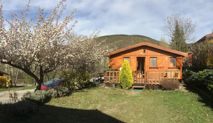 Chalet i de østlige Pyrenæer, udstyret, varm og omgivet af natur - Image 1