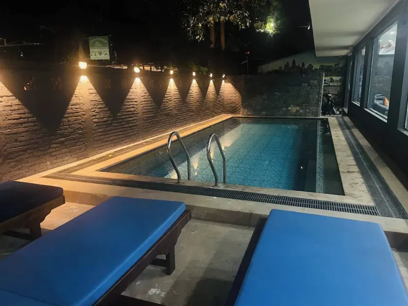 Therabbitholehotel&spa - Image 1