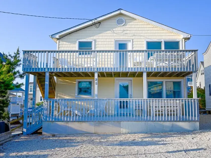 Logement de 3 chambres à Brant Beach - Image 1