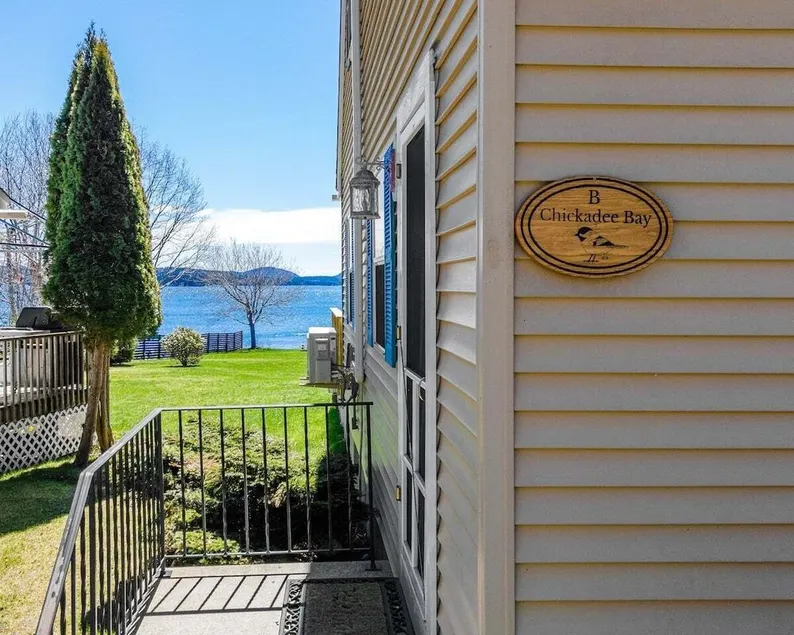 Chickadee Bay House- Oceanfront! - Image 1