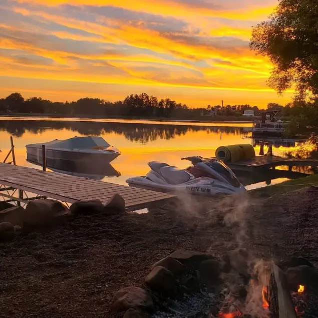 4 Seasons Spaß auf Beaver Dam Lake! - Image 1