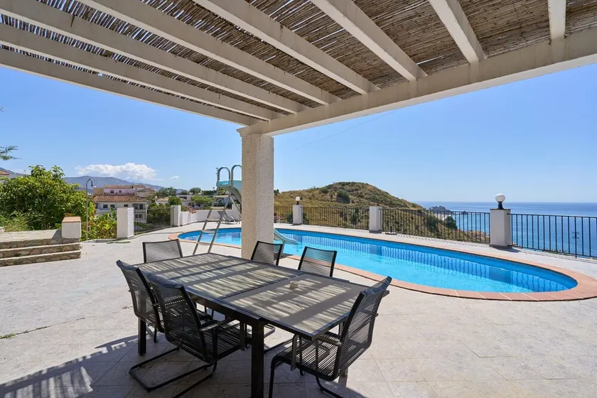Villa \"Casa Beto\" with Sea View, Pool, Garden & Wi-Fi - Image 1