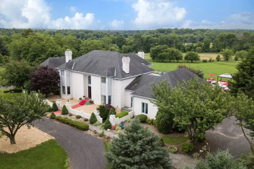 Din Egen Fantastiske10.000 / f Mansion i Hjertet af vin Land med Guitar Pool - Image 1