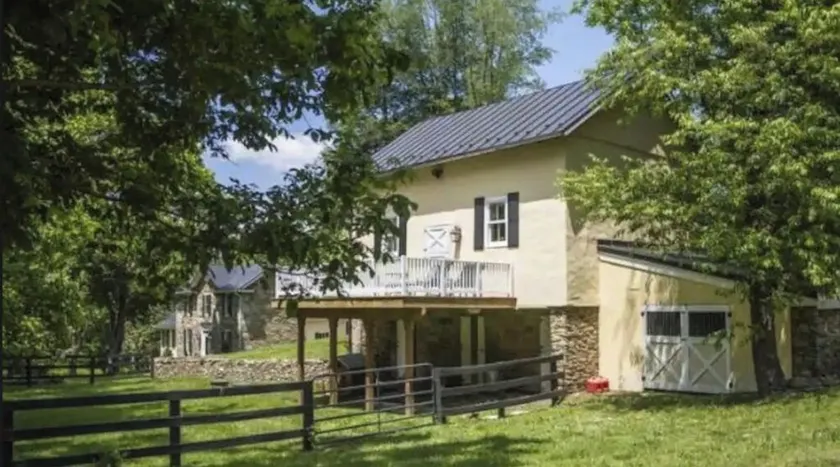 super cosy cottage with high speed internet! - Image 1