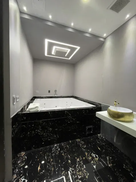 Extraordinary 3 bedrooms, jacuzzi and balcony - Image 1