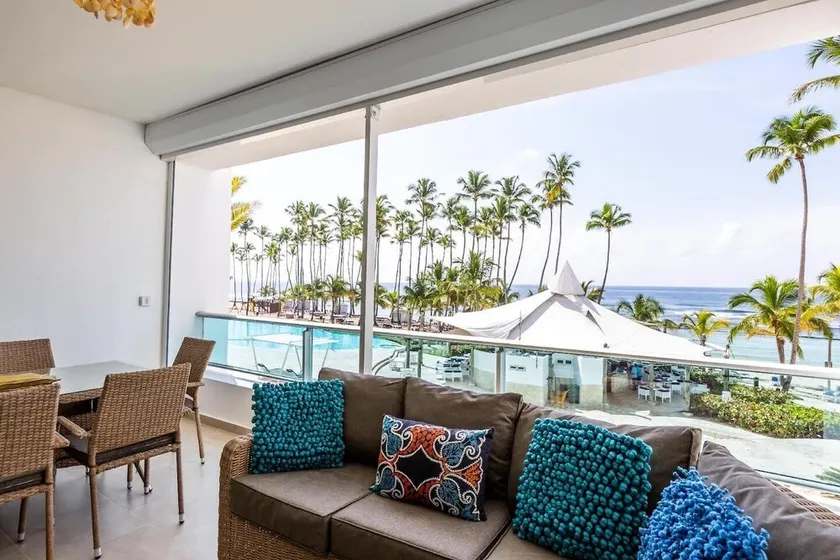 Lux| Beachfront| 60\"SmartTV| Beach&Rest| FastWifi - Image 1