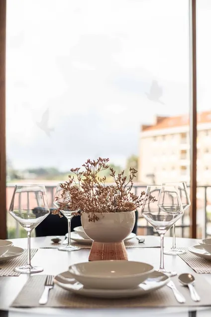 Liiiving in Matosinhos - Warm Vintage Apartment - Image 1