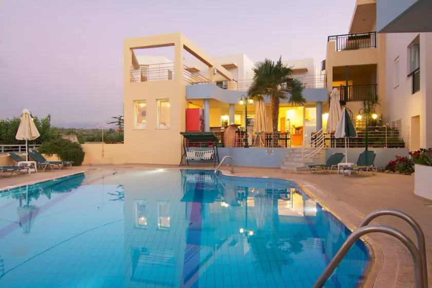 Holiday home complex with pool, close to the sea, wifi | Sfakaki, Crete - Image 1