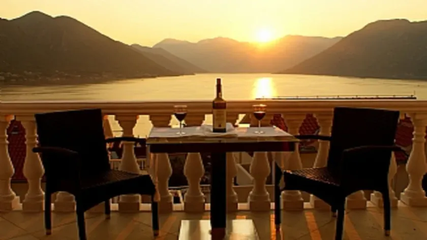 The 'Boka View' Sleeps 4 (2 Bedroom) - Image 1