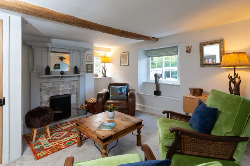 Grade II listed Cottage in Tealby - Image 1