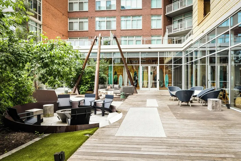 The Sur by Stylish Stays - Image 1