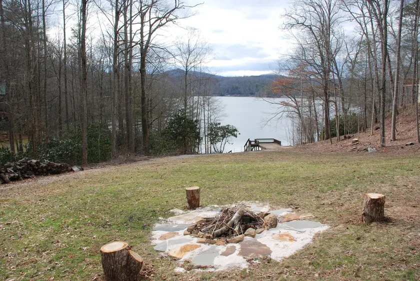 Splendor Cove Retreat… Lakefront m / dock, Enormt gård, Lake Toys, Stream w / wfall - Image 1