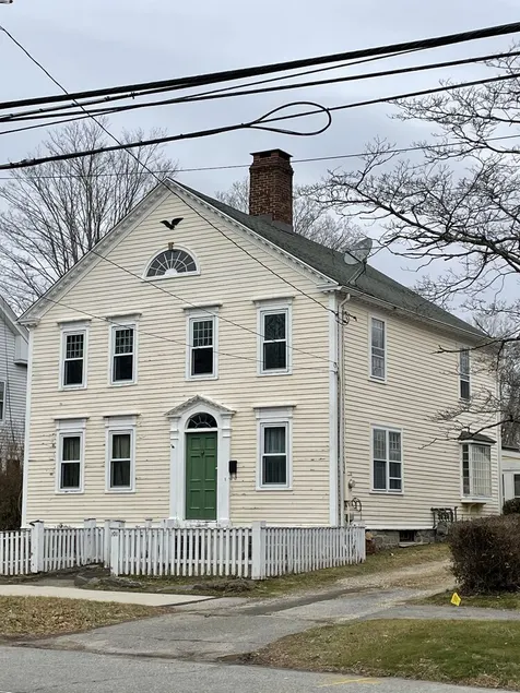 Large Charming Historic House close to Beaches - Image 1