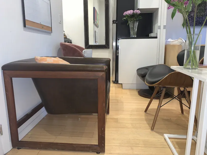 Stylish Manhattan Loft 2 Bedroom Sleeps 6 - Image 1